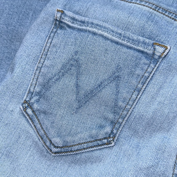 MOTHER Rider Skimp Jeans in Dreamer in High Life - Picture 12 of 13